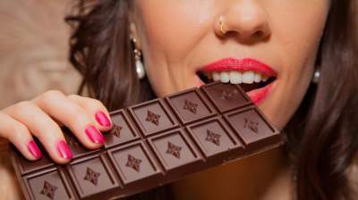 Эксперты сообщили, полезно ли есть шоколад каждый день